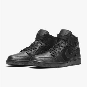 Air Jordan 1 Mid All Black 6.5 Youth 7.5 Women WORN ONCE